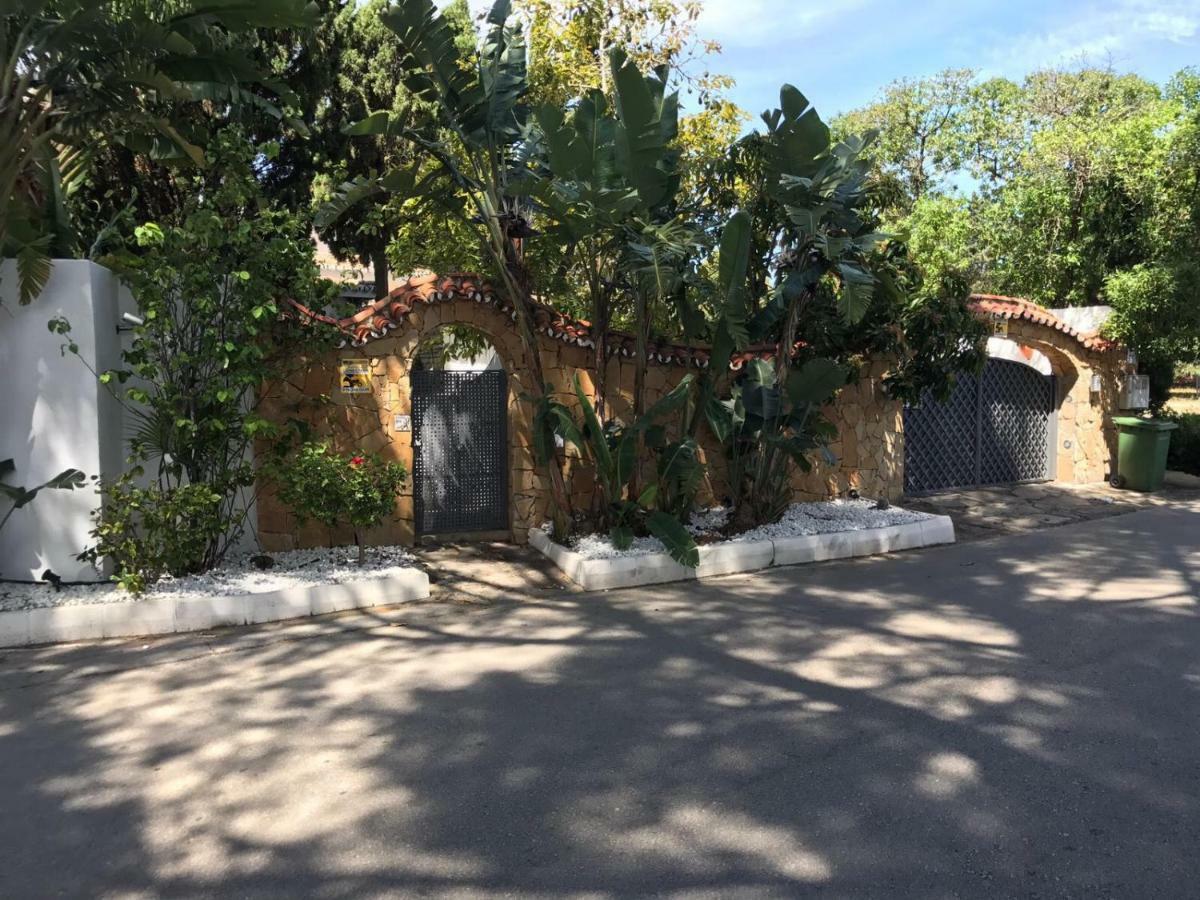 Villa With Heated Pool And Jacuzzi Close To Puerto Banus And Beach Estepona Exterior foto