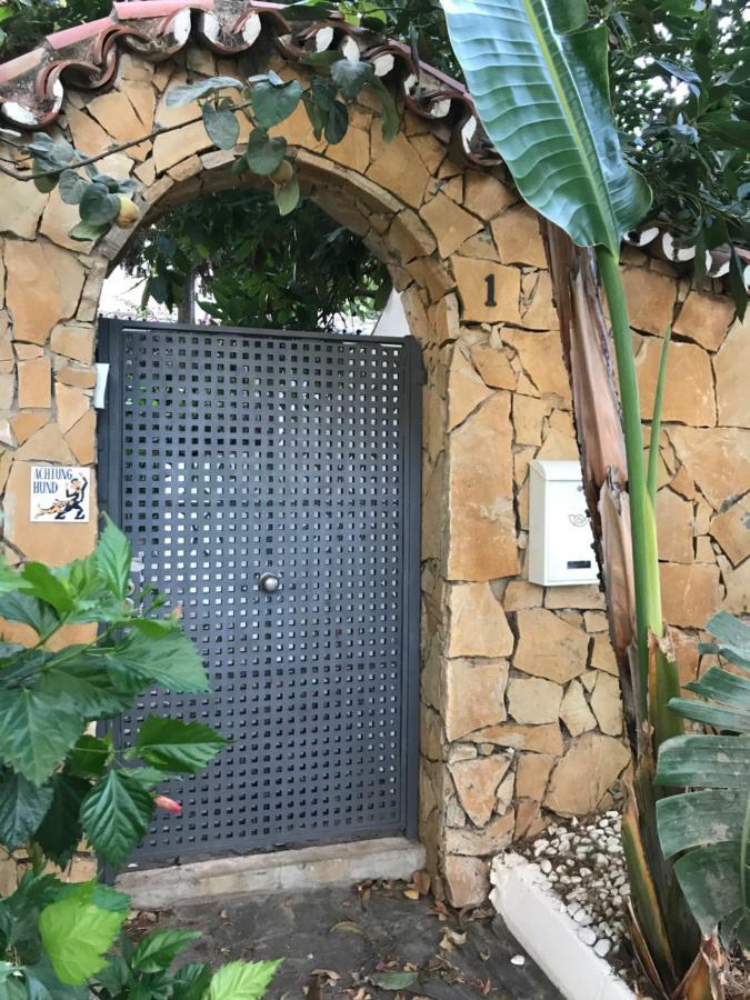 Villa With Heated Pool And Jacuzzi Close To Puerto Banus And Beach Estepona Exterior foto