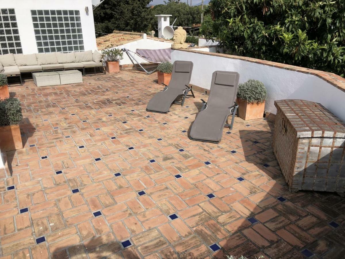Villa With Heated Pool And Jacuzzi Close To Puerto Banus And Beach Estepona Exterior foto